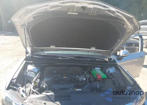 2021 Toyota Camry Se z USA, uszkodzony, nr VIN 4T1G11AK3MU551213